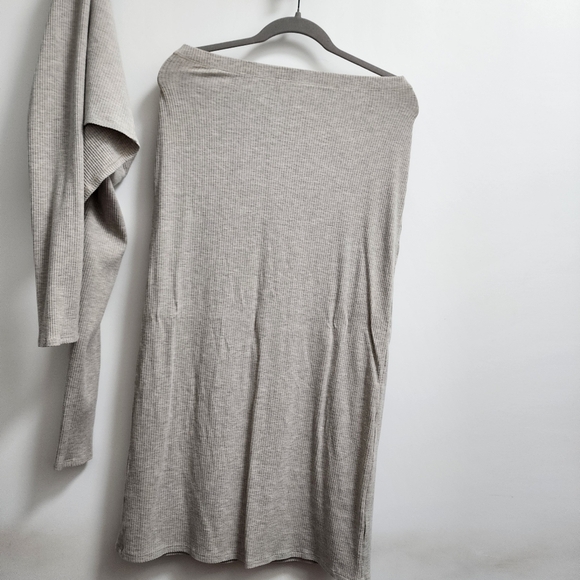 Reformation grey two piece skirt set size Large - Picture 4 of 8